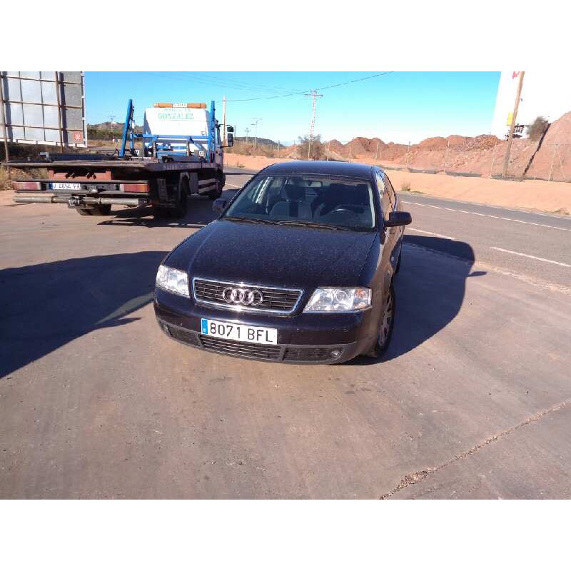 AUDI A6 BERLINA (4B2)