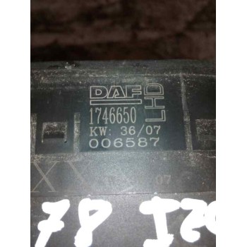 Recambio de mando elevalunas delantero izquierdo para daf serie xf105.xxx fsa 4x2 super-space-cab referencia OEM IAM 1746650  