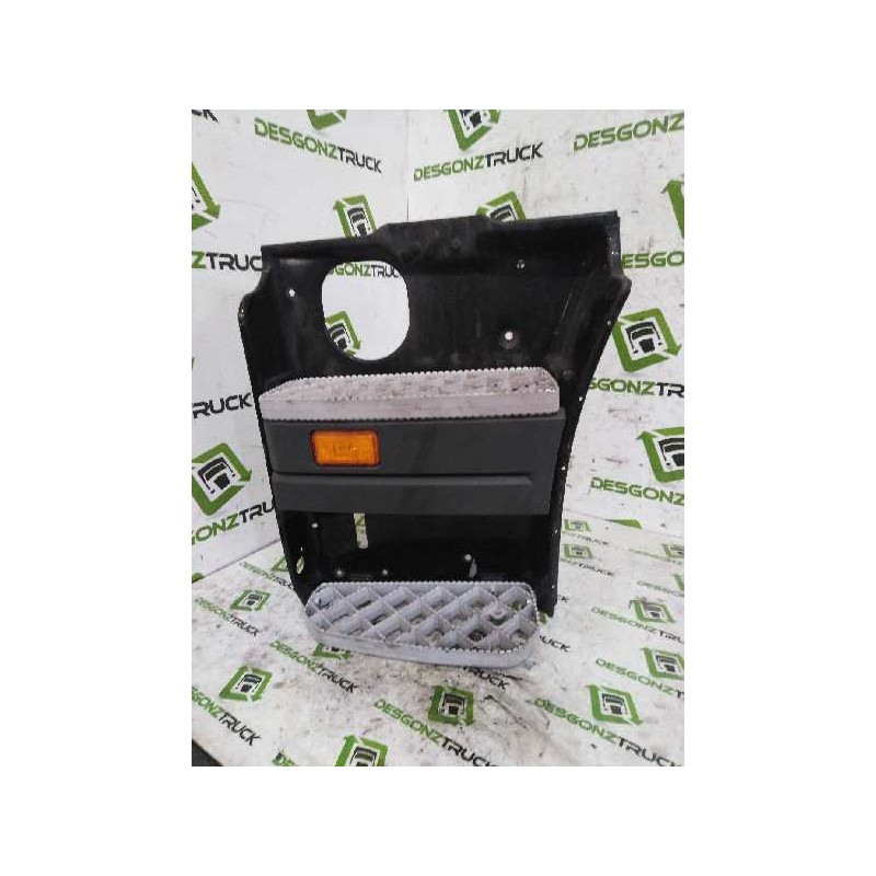 Recambio de peldaño izquierdo para scania serie p/g/r (l-clase) 12.7 diesel referencia OEM IAM 1854227  