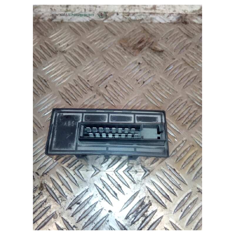 Recambio de modulo electronico para renault hr 420.18/26 premium 01  fsa 4x2 420.18 larga distancia referencia OEM IAM 501041505 - Blanco 2