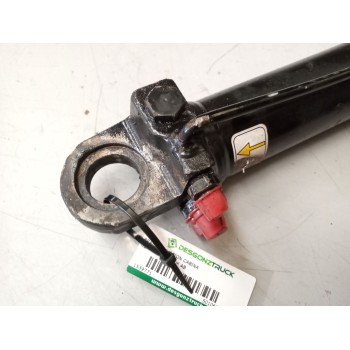 Recambio de brazo elevacion cabina para renault magnum ab diesel referencia OEM IAM 50106299108  