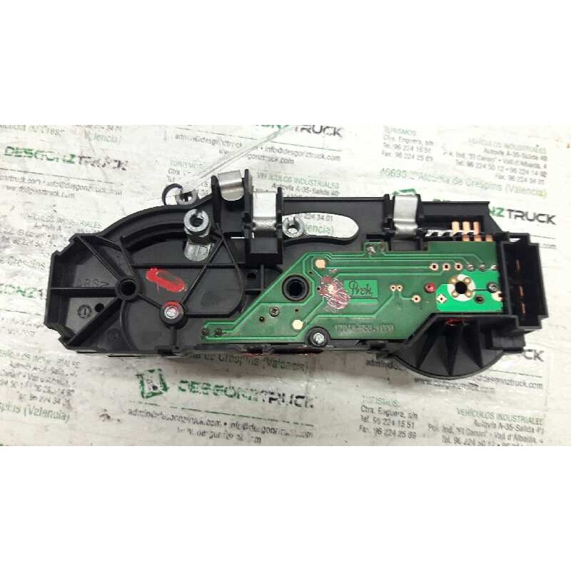 Recambio de mando calefaccion / aire acondicionado para mercedes-benz vito (w638) combi 108 d  (638.164) referencia OEM IAM - Blanco 2