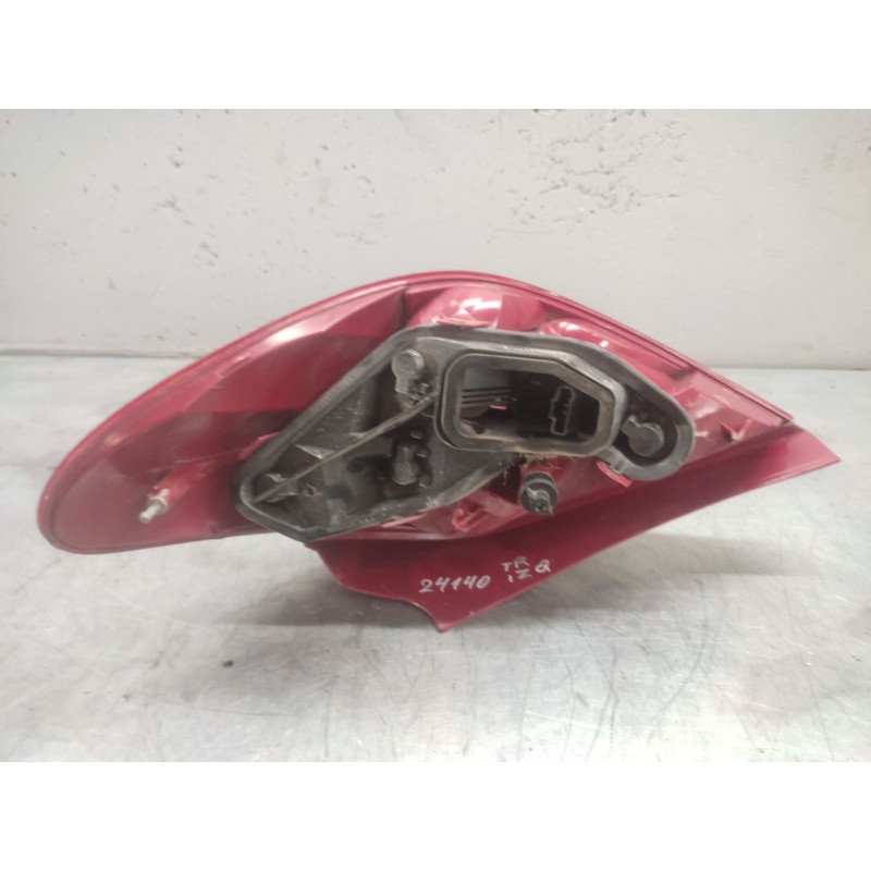 Recambio de piloto trasero izquierdo para peugeot 207 urban referencia OEM IAM - Plata 2