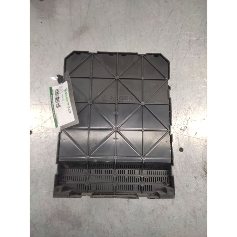 Recambio de caja reles / fusibles para citroën c3 1.1 furio referencia OEM IAM 9659285380  BSI - Granate 3
