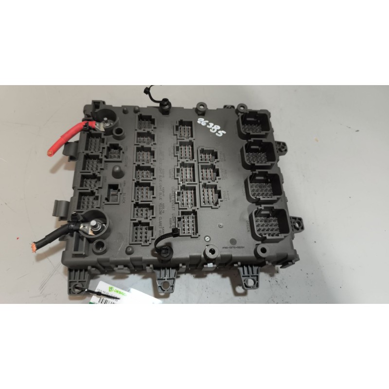 Recambio de caja reles / fusibles para renault magnum ab diesel referencia OEM IAM 21714062 - Blanco 2