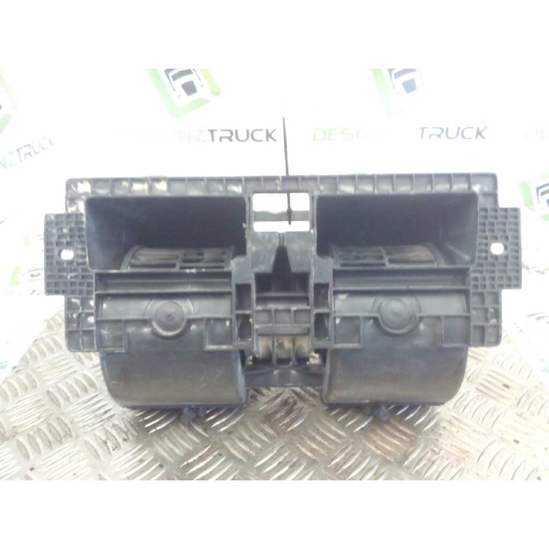 Recambio de motor calefaccion para renault hr 420.18/26 premium 01  fsa 4x2 420.18 larga distancia referencia OEM IAM - Blanco 3