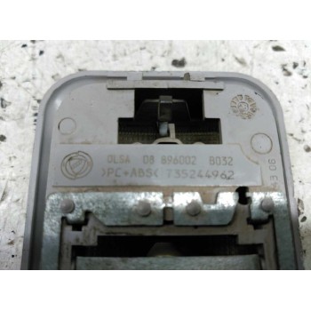 Recambio de luz interior para peugeot boxer furgoneta 2.2 hdi 120 referencia OEM IAM 0884900  