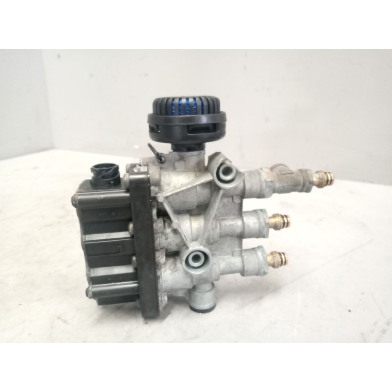 Recambio de valvula aire para iveco stralis (as) referencia OEM IAM 4728800300 - Azul 2