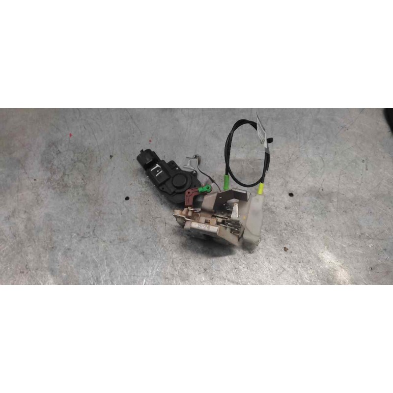 Recambio de cerradura puerta trasera izquierda para peugeot 107 urban referencia OEM IAM 2