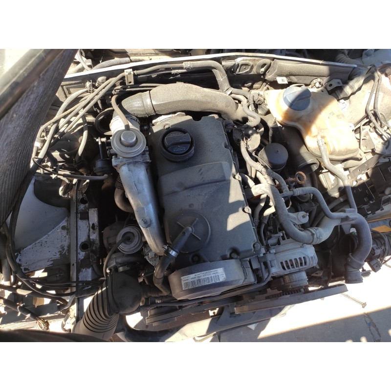 VOLKSWAGEN PASSAT BERLINA (3B3)