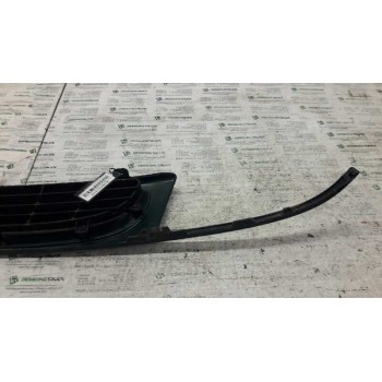 Recambio de rejilla delantera central para seat cordoba berlina (6k2) dream referencia OEM IAM 6K0854643  