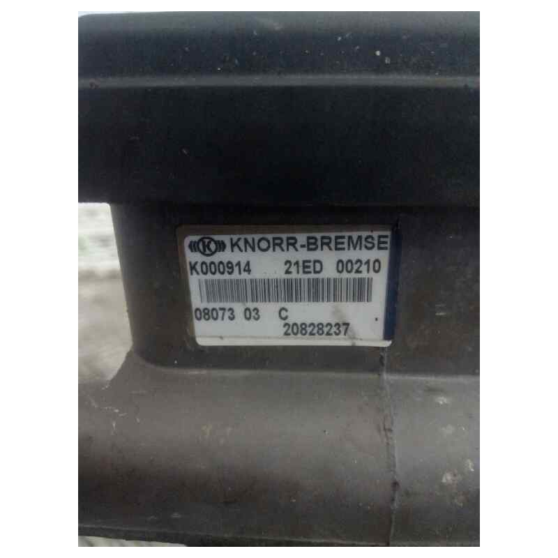Recambio de valvula aire para renault premium route 2006 fas 4x2 larga distancia referencia OEM IAM 20828237 K000914 VALVULA EBS 2