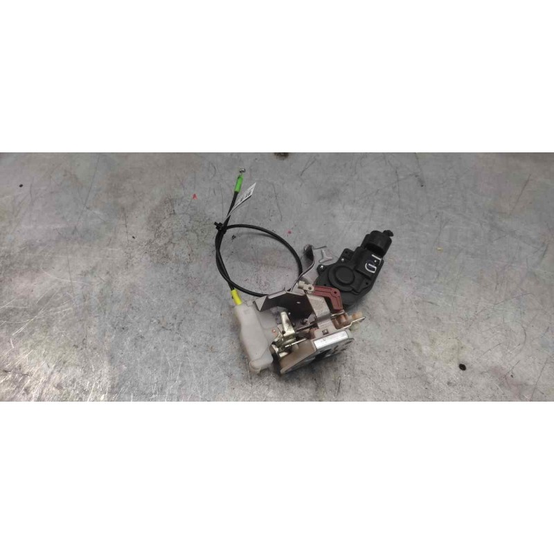 Recambio de cerradura puerta trasera derecha para peugeot 107 urban referencia OEM IAM 2