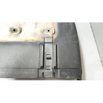 Recambio de guardabarros trasero izquierdo para scania r i r 440 referencia OEM IAM 1357600 DELANTERO 