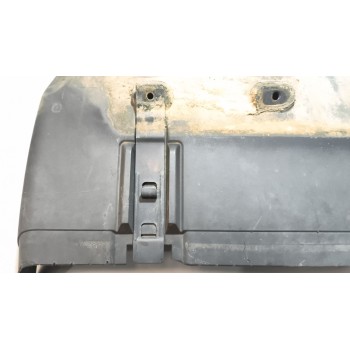 Recambio de guardabarros trasero izquierdo para scania r i r 440 referencia OEM IAM 1357600 DELANTERO 