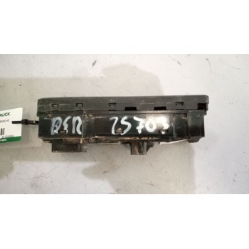 Recambio de mando elevalunas delantero derecho para volvo fm xxx 12.8 diesel referencia OEM IAM 22154240  
