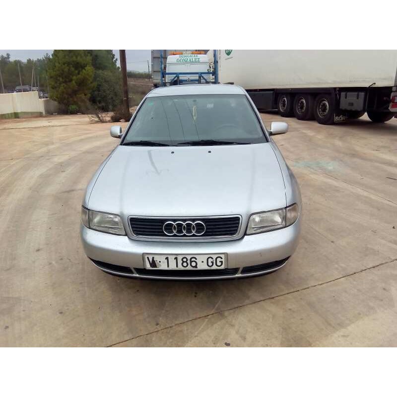 AUDI A4 BERLINA (B5)