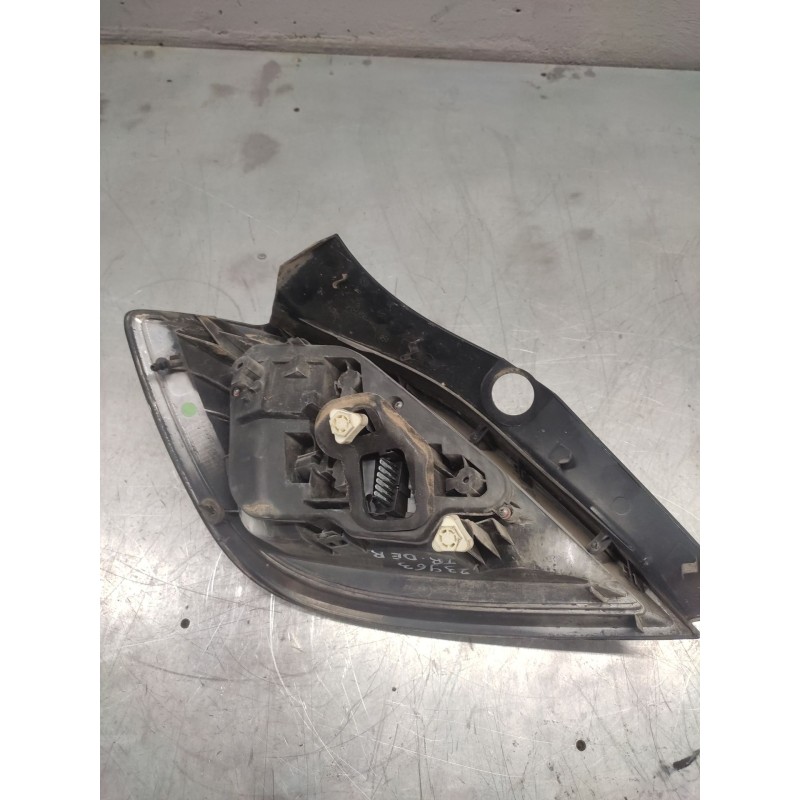 Recambio de piloto trasero derecho para opel astra h berlina 1.7 16v cdti referencia OEM IAM - Negro 2