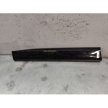MOLDURA PUERTA DELANTERA IZQUIERDA 808212471RA 