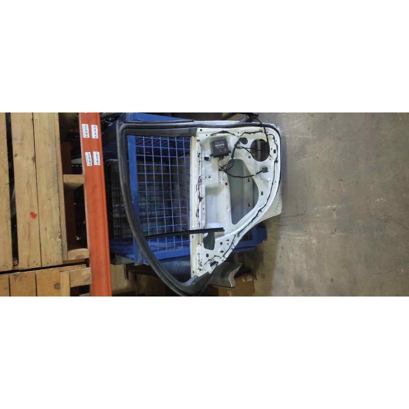 Recambio de puerta trasera izquierda para mercedes-benz clase e (w211) berlina 1.8 cat referencia OEM IAM 5