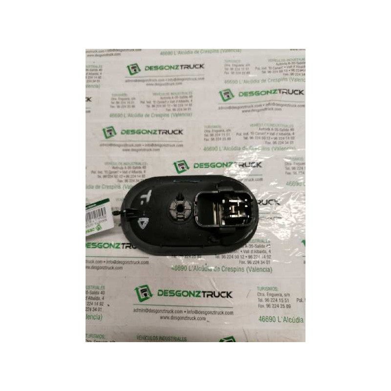 Recambio de maneta interior trasera derecha para renault scenic ii referencia OEM IAM 8200028486 2