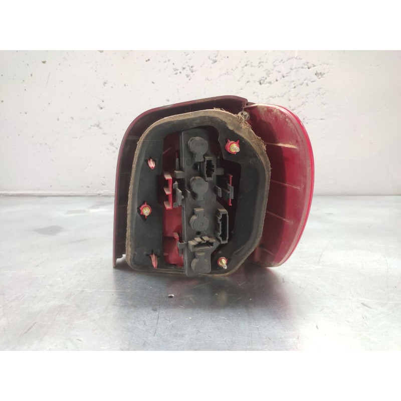 Recambio de piloto trasero izquierdo para volkswagen polo berlina (6n2) conceptline referencia OEM IAM - Gris 2