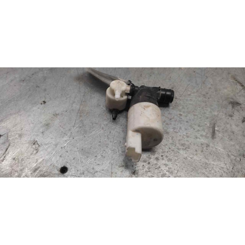 Recambio de bomba limpia para peugeot 308 active referencia OEM IAM 9632984980 2 PINS - Blanco 3