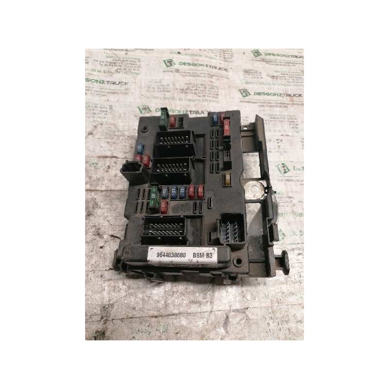 Recambio de caja reles / fusibles para citroën xsara berlina 2.0 hdi exclusive (66kw) referencia OEM IAM 9644038680 14073294 BSM