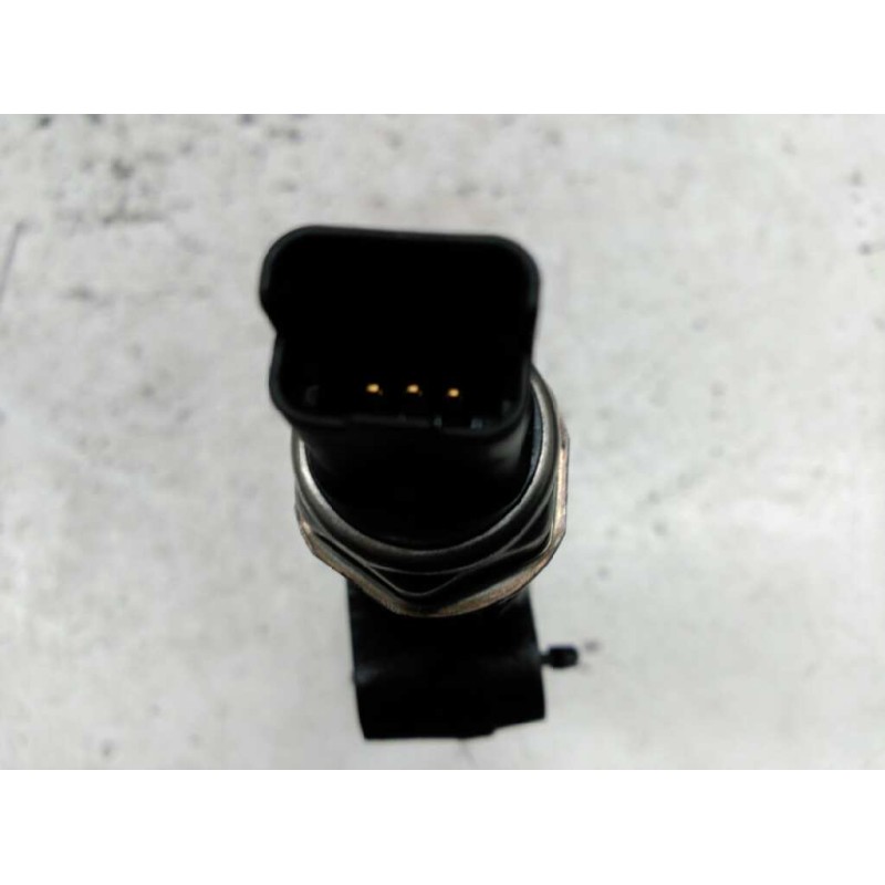 Recambio de rampa inyectora para peugeot 307 berlina (s2) xt referencia OEM IAM 9654592680 2