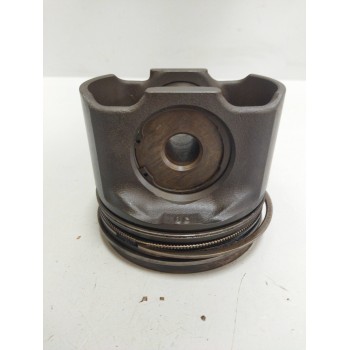 Recambio de piston para volvo fh xxx fg 4x2 low corto referencia OEM IAM 22106875  