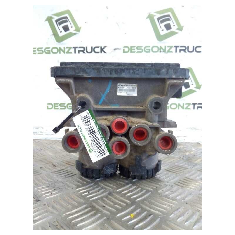 Recambio de valvula aire para renault premium route 2006 fas 4x2 larga distancia referencia OEM IAM 20828241 K001411 VALVULA EBS - Blanco