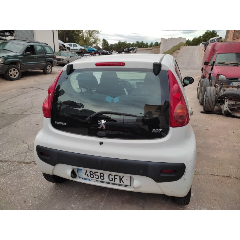 PEUGEOT 107