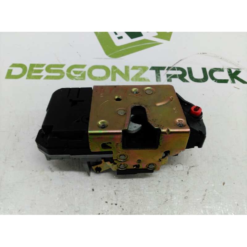 Recambio de cerradura puerta trasera derecha para citroën xsara berlina 1.6i 16v exclusive referencia OEM IAM 913884  