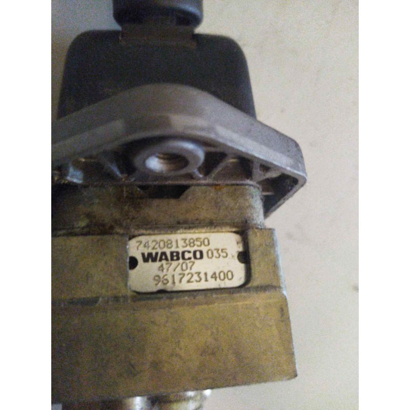 Recambio de palanca freno de mano para renault premium route 2006 10.8 diesel referencia OEM IAM 7420813850 9617231400 - Blanco 2