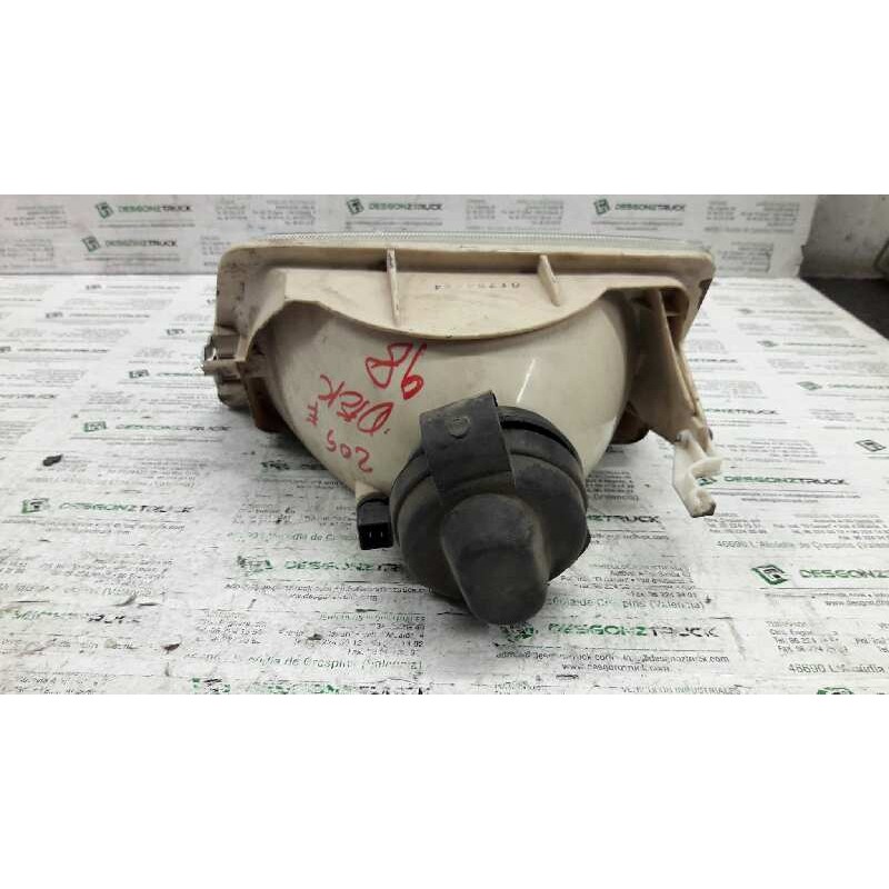 Recambio de faro derecho para peugeot 205 berlina 1.8 d generation referencia OEM IAM 2