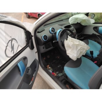peugeot 107 del año 2008