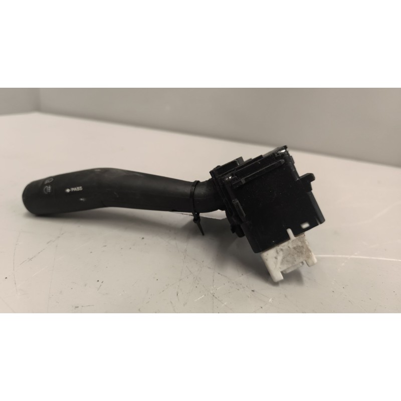 Recambio de mando intermitentes para isuzu npr75-v referencia OEM IAM 3811502920  