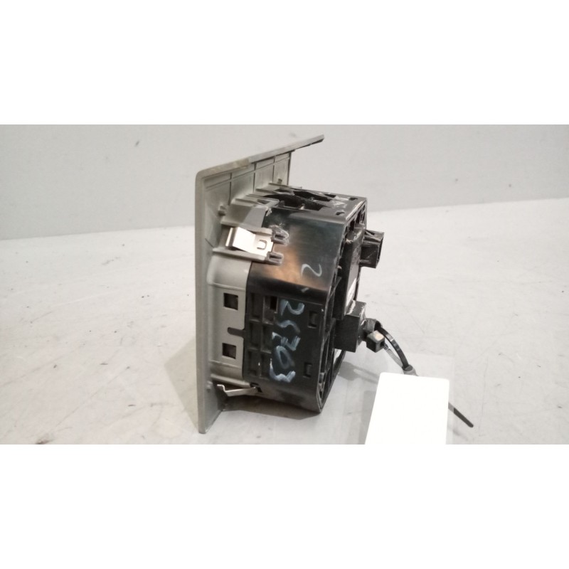 Recambio de mando luces para volvo fm 460 12.8 diesel referencia OEM IAM 22157722 - Blanco 2