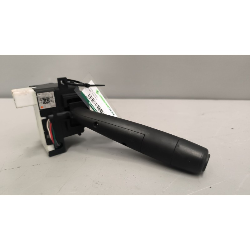 Recambio de mando limpia para isuzu npr75-v referencia OEM IAM 3811503080  