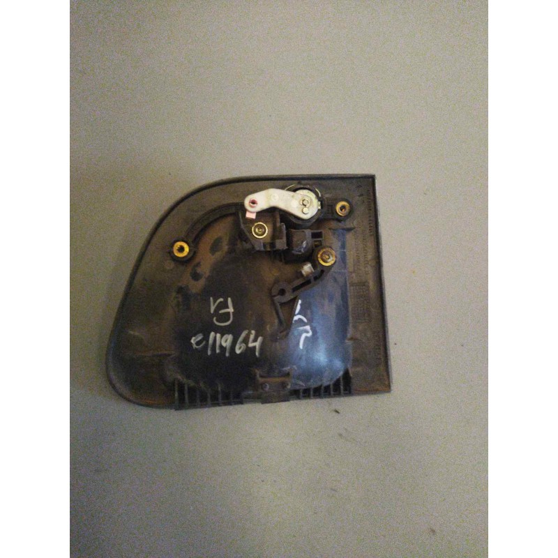 Recambio de maneta exterior delantera derecha para renault midlum fg 270.12/c e3 cabina para dormir referencia OEM IAM - Rojo 2