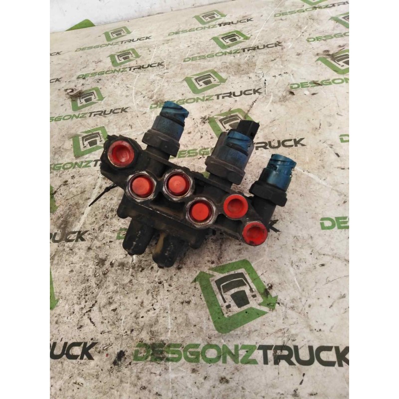 Recambio de valvula aire para renault midlum 6.2 diesel referencia OEM IAM 5010260496 9347141300 VALVULA CUADRUPLE - Blanco 3
