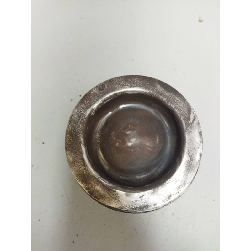Recambio de piston para volvo fh 500 fg 4x2 low corto referencia OEM IAM 22106875 2