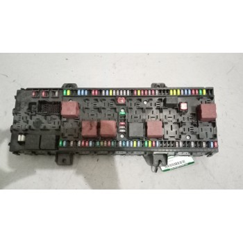 Recambio de caja reles / fusibles para volvo fm xxx 12.8 diesel referencia OEM IAM 22619989  