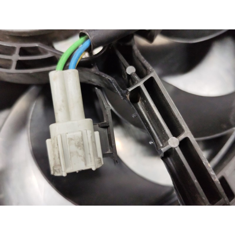 Recambio de electroventilador para nissan x-trail ii (t31) 2.0 dci 4x4 referencia OEM IAM - Dorado 4
