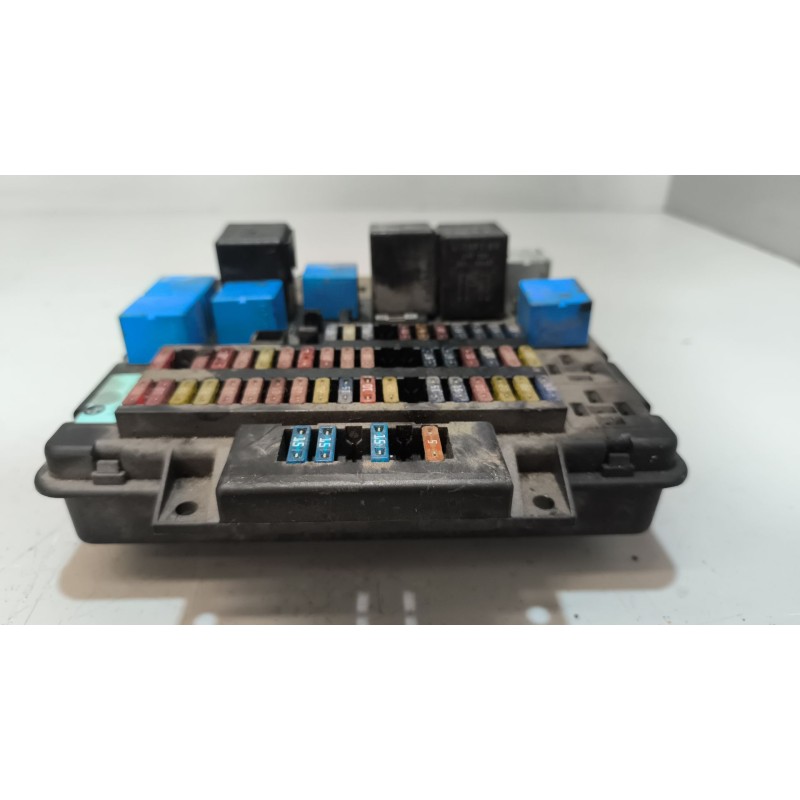 Recambio de caja reles / fusibles para daf serie lf45 desde 01 5.9 diesel referencia OEM IAM 5010516886 2