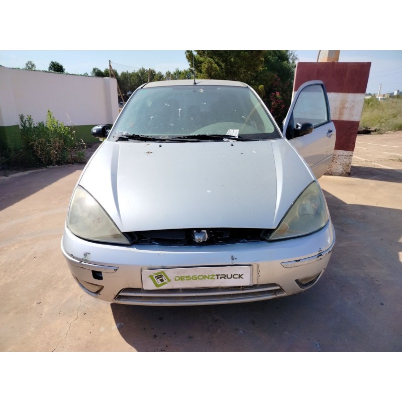 ford focus berlina (cak) del año 2000