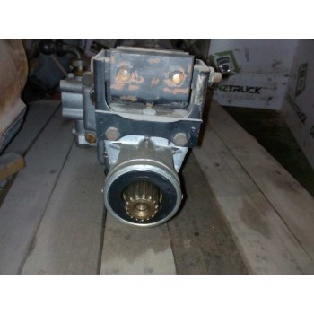 Recambio de caja cambios para pegaso trucks ekus 100-40 referencia OEM IAM V0083011030  
