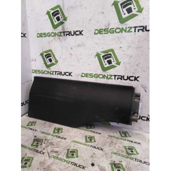 MOLDURA TRASERA CABINA 81615100824 DERECHA 81615100914