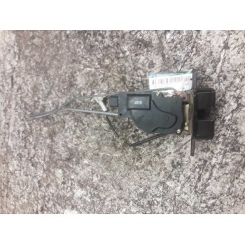 Recambio de cerradura maletero / porton para kia carnival ii 2.9 cdri ex referencia OEM IAM 2A15 2 PINS 