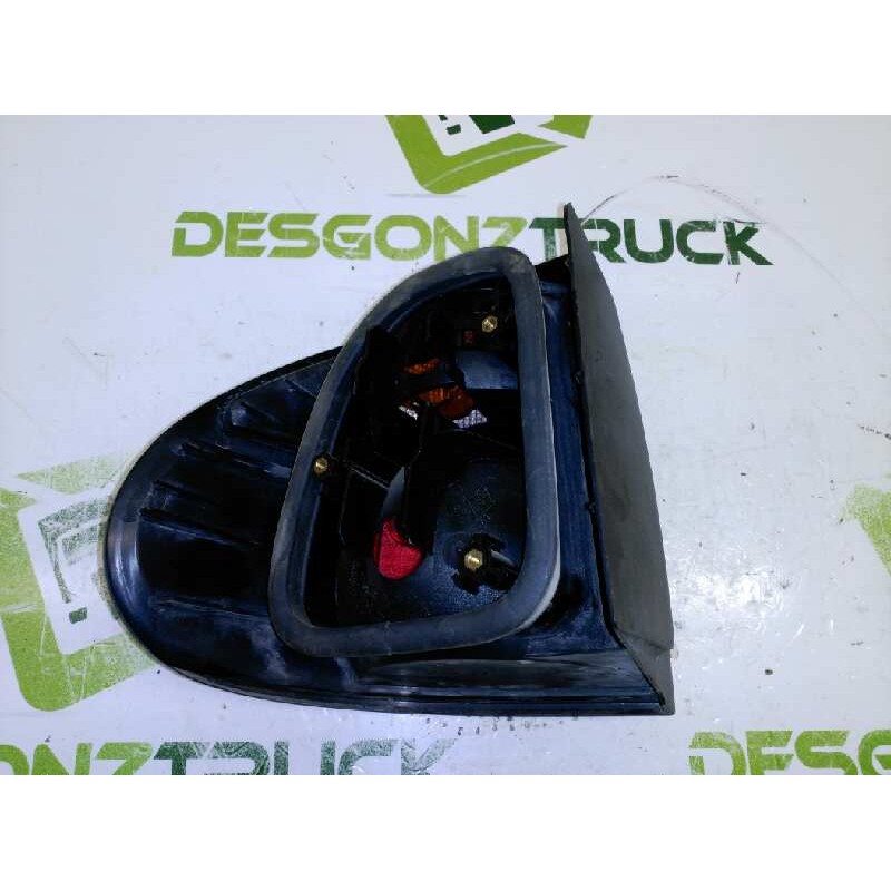 Recambio de piloto trasero derecho para renault laguna (b56) 2.0 16v rxe (b56d) referencia OEM IAM 2